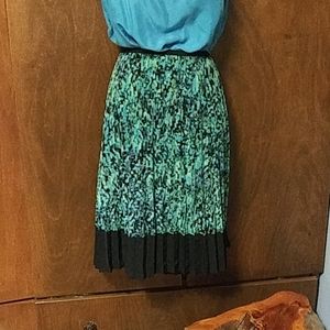 NWOT LIZ CLAIBORNE BLUE GREEN BLACK PLEATED SKIRT